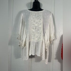 A Beautiful Soul White Crochet and Lace Top No Size EUC